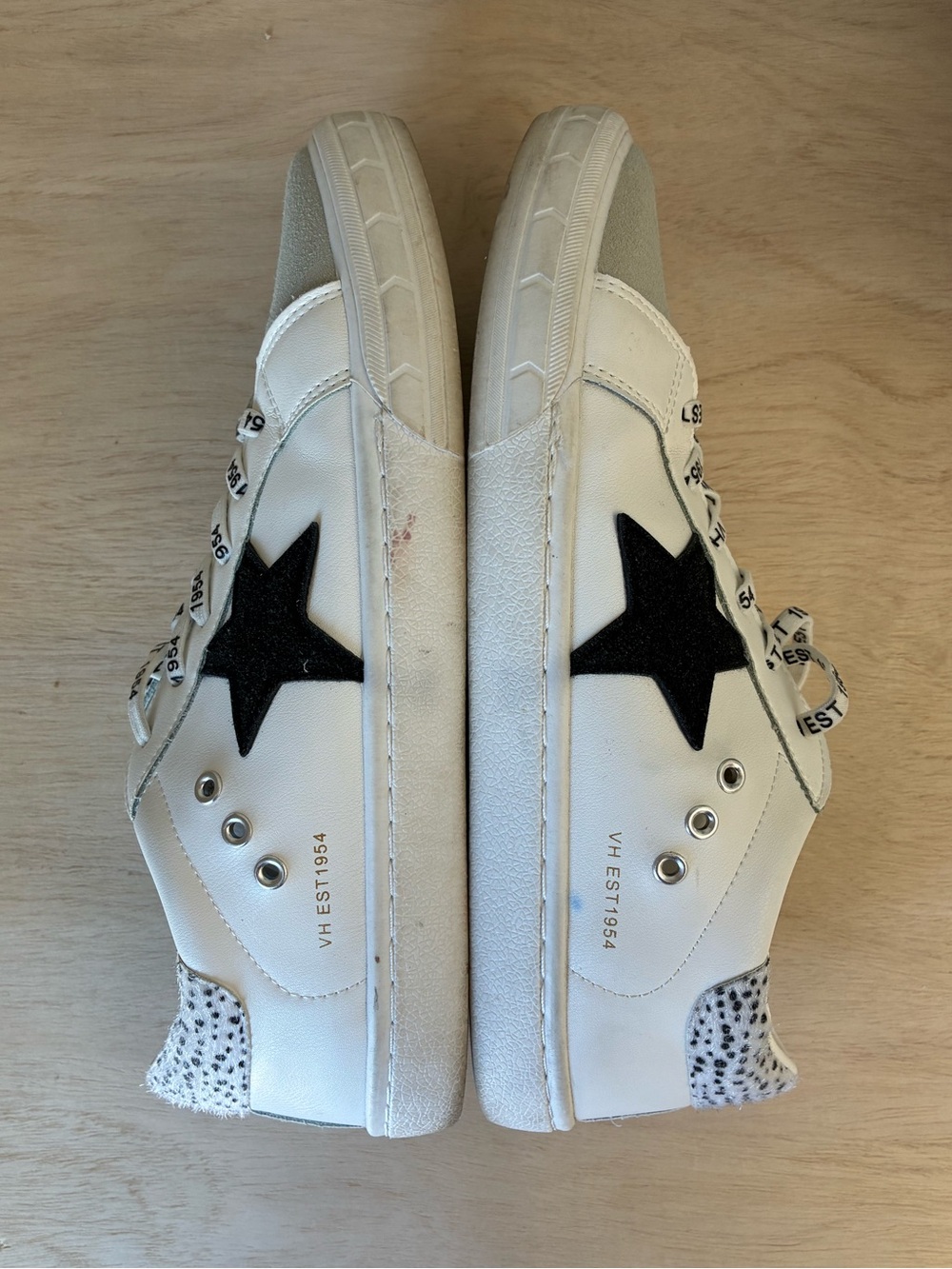 Vintage Havana Carla Sneakers
Women's 11 White Black Star
Cheetah Print - Picture 4 of 7